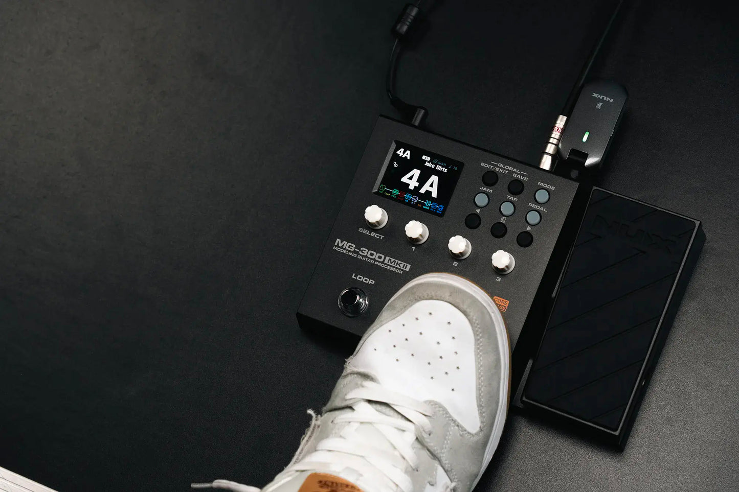 Phơ Multi-Effects Pedal Guitar NUX MG-300 MKII